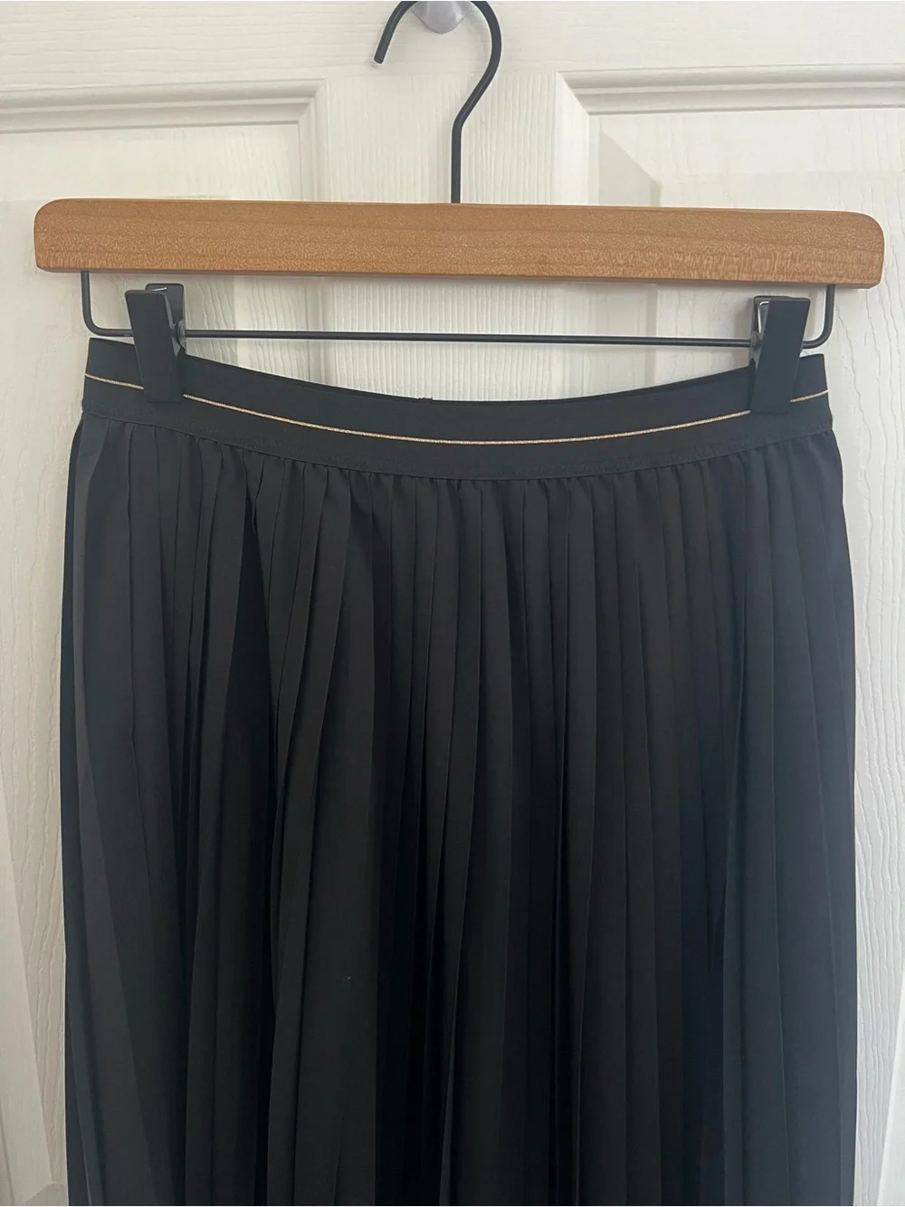 aerie Black Pleated Midi Skirt
